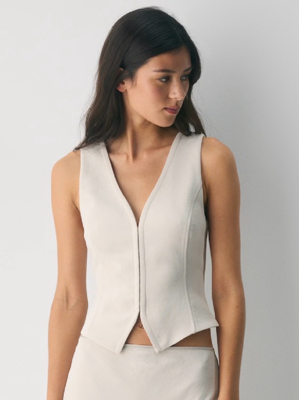 NWT Aritzia Attire Vest - Metropolis Taupe - Size 4